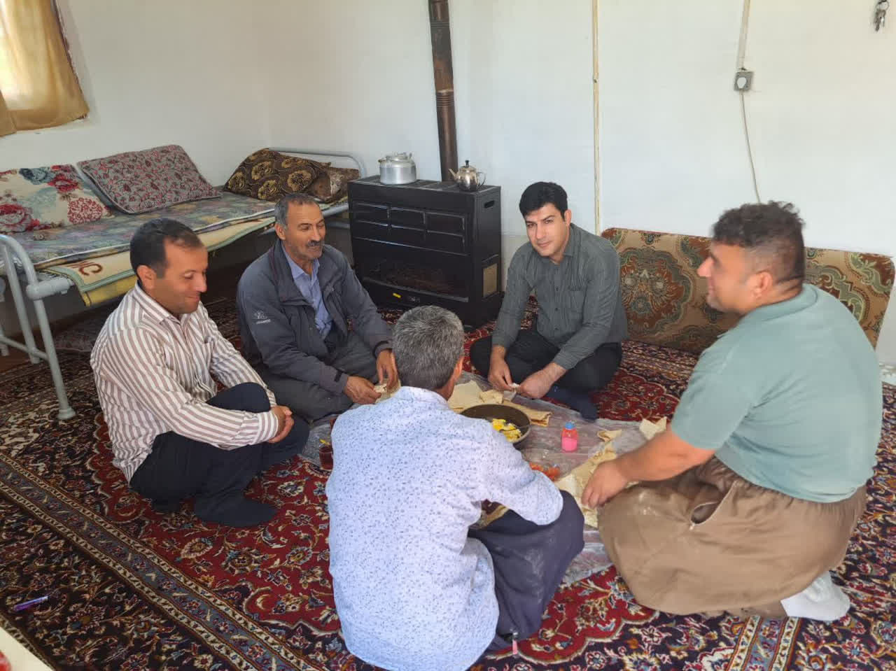 دیدار شهردار زرنه با کارگران به مناسبت روز کارگر