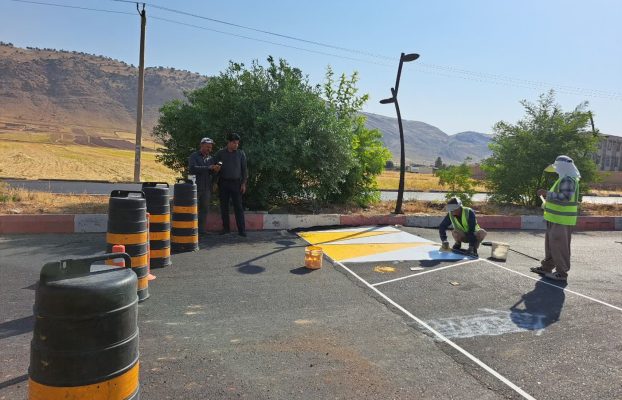 ارتقای ایمنی تردد شهروندان با اجرای سرعت‌گیرهای استاندارد در زرنه
